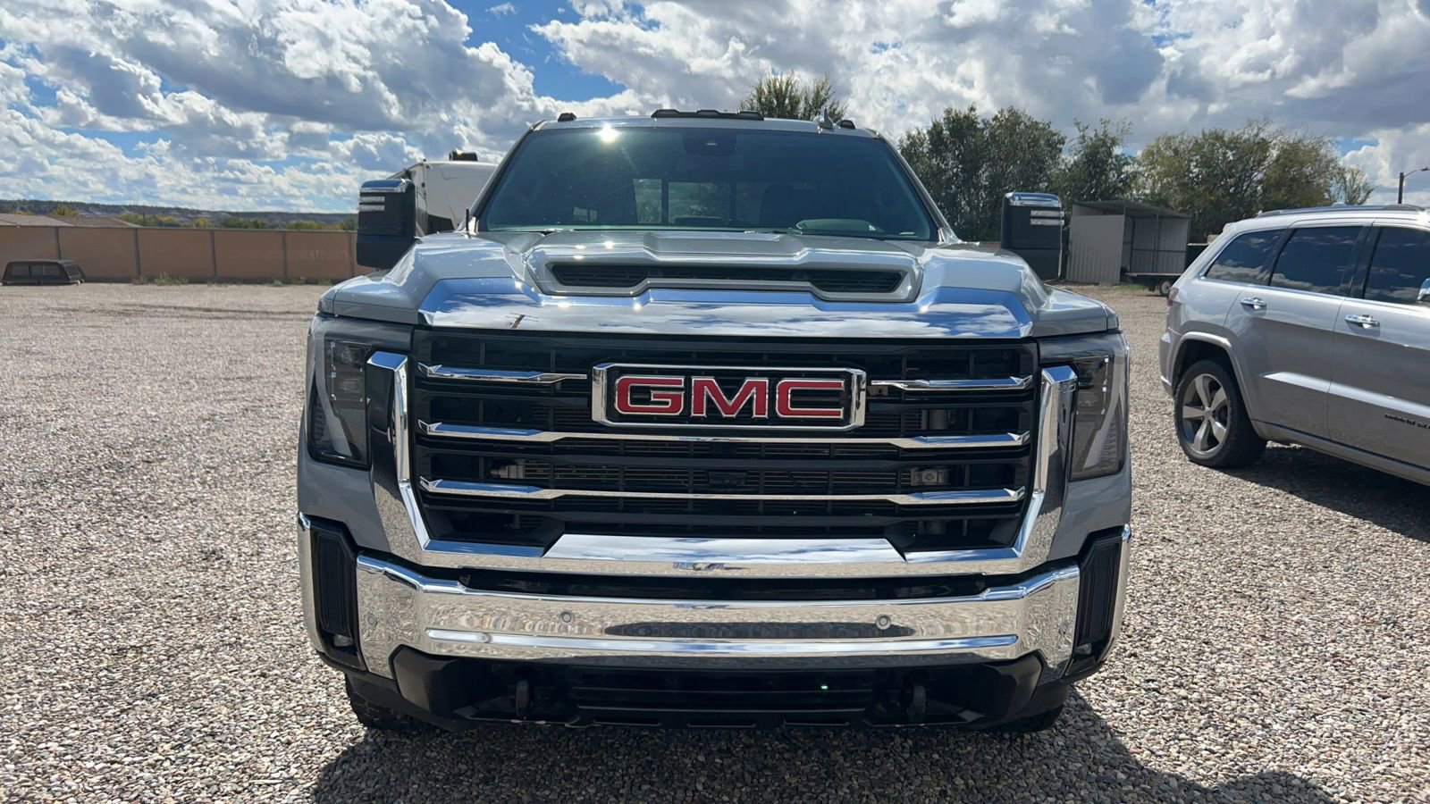 Used 2024 GMC Sierra 3500 SLT w/ SLT Premium Package image 1