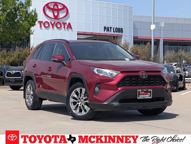 Used 2020 Toyota RAV4 XLE Premium image 1