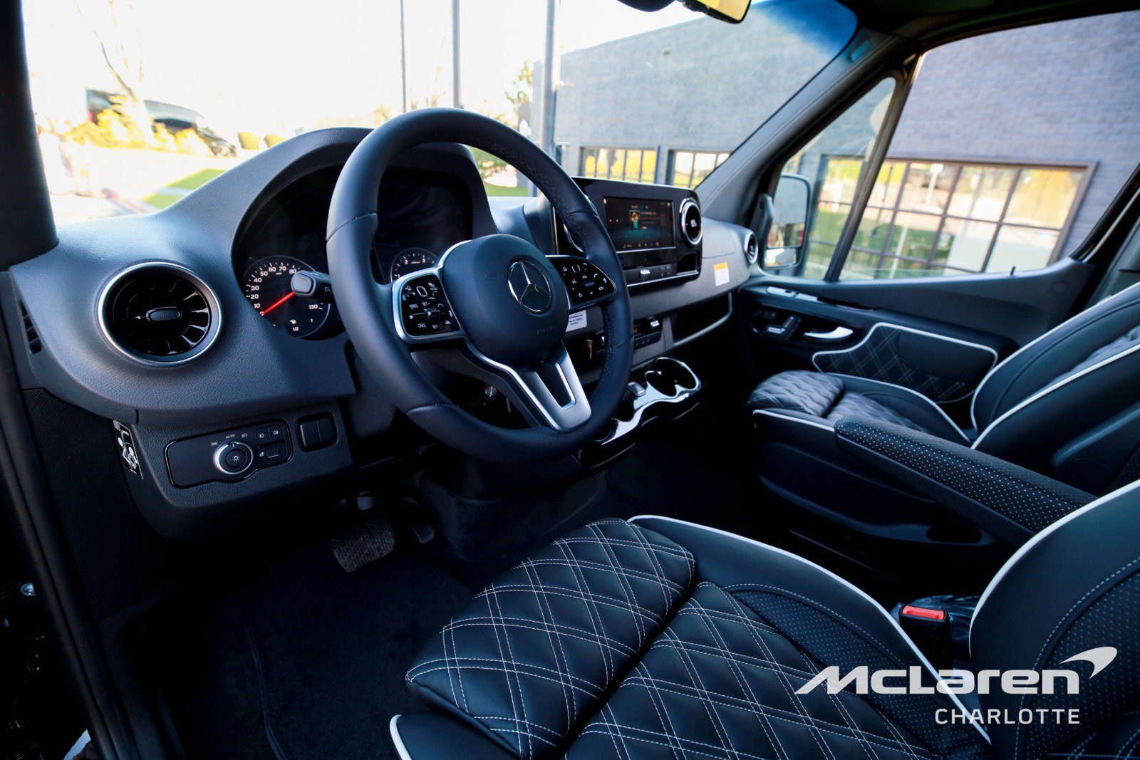 Used 2024 Mercedes-Benz Sprinter 3500 image 11