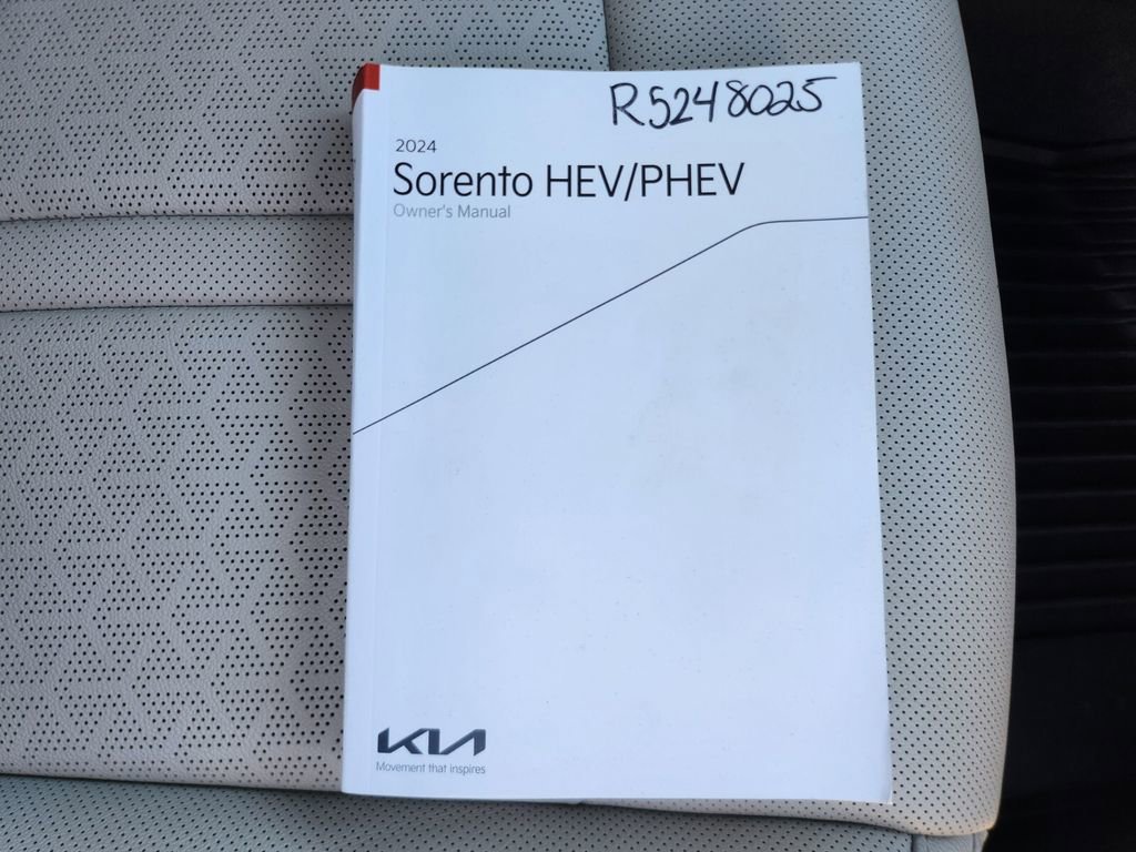 Used 2024 Kia Sorento SX Prestige image 38