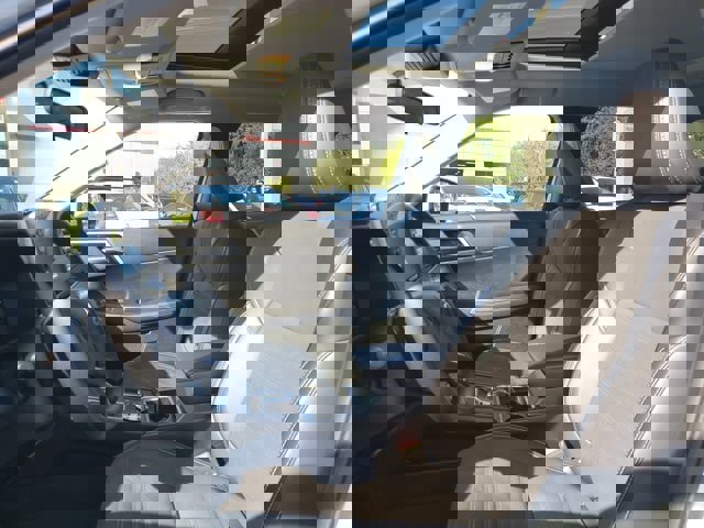 Used 2024 Mitsubishi Outlander SE image 13