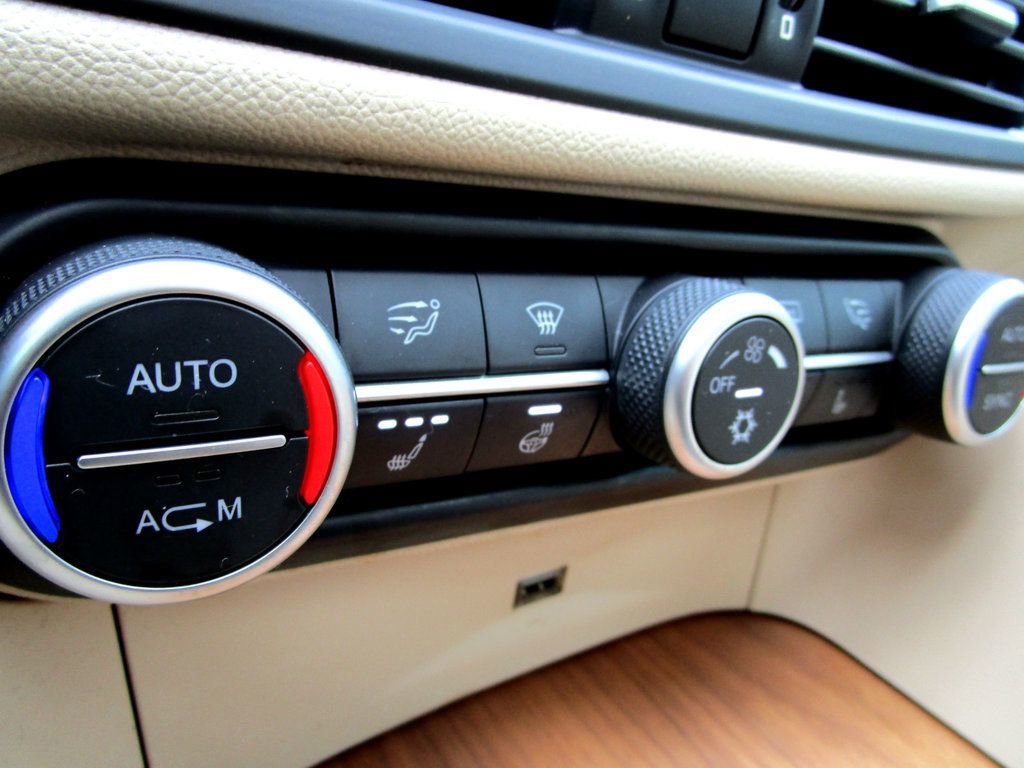 Used 2017 Alfa Romeo Giulia Ti w/ TI Lusso Light Wood Package image 25