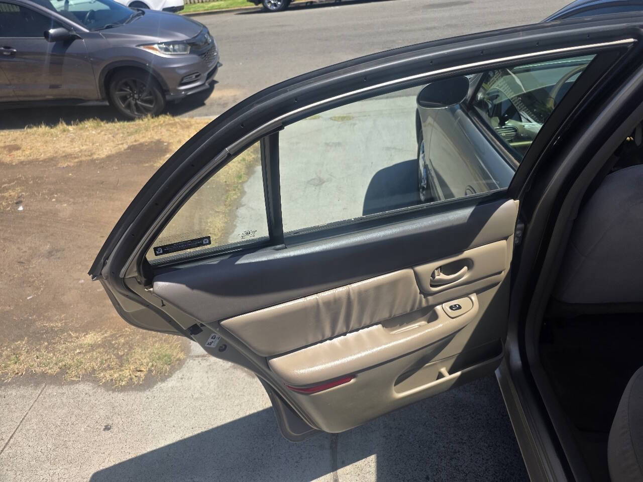 Used 2002 Buick Century Custom w/ Western Region Pkg FWD image 16