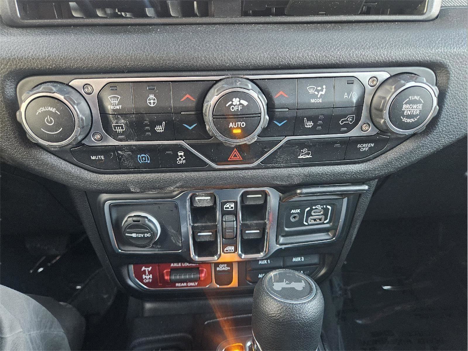 Used 2025 Jeep Wrangler Willys image 49