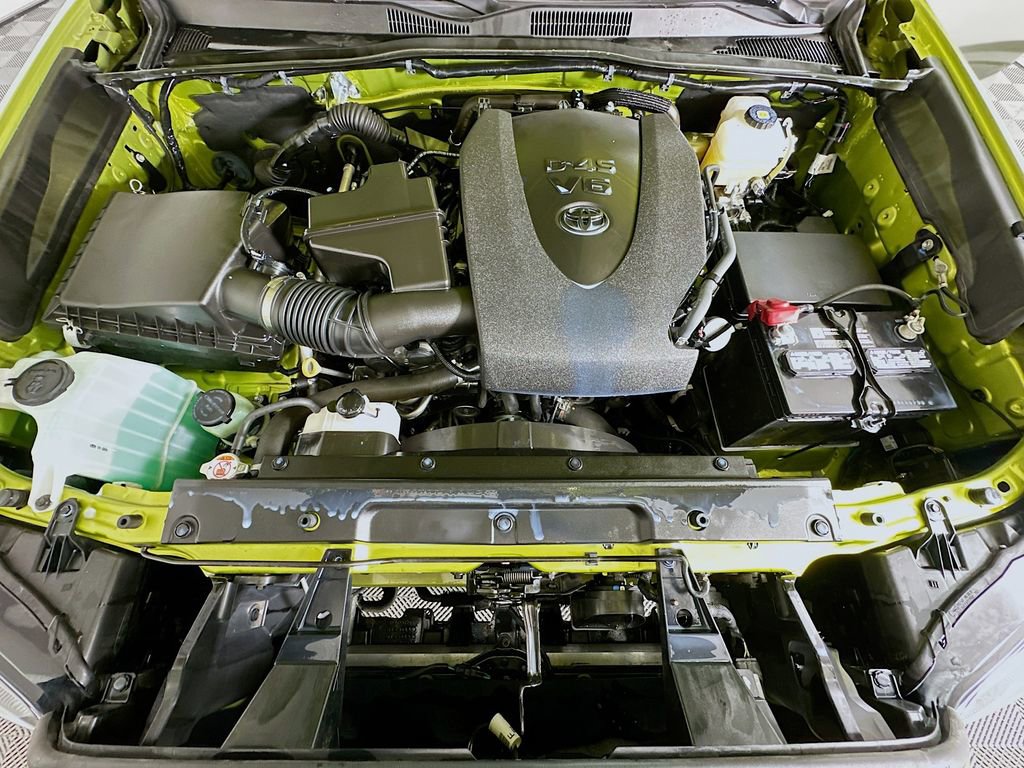 Certified 2023 Toyota Tacoma TRD Off-Road image 28