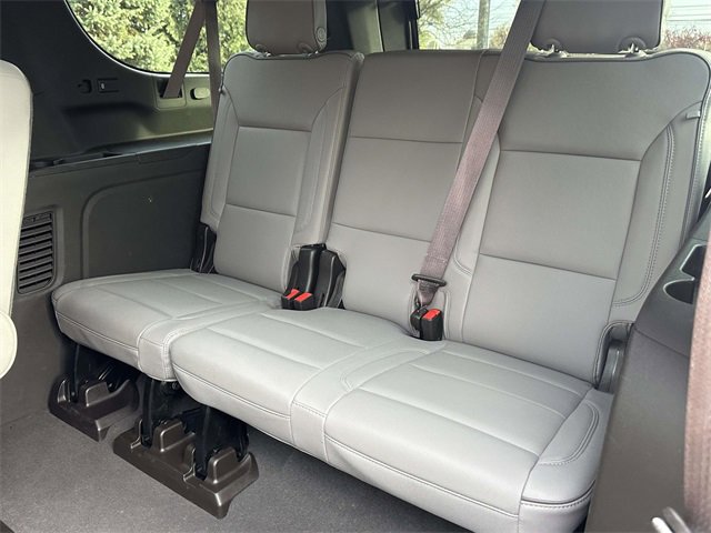 Used 2023 GMC Yukon XL SLT image 16