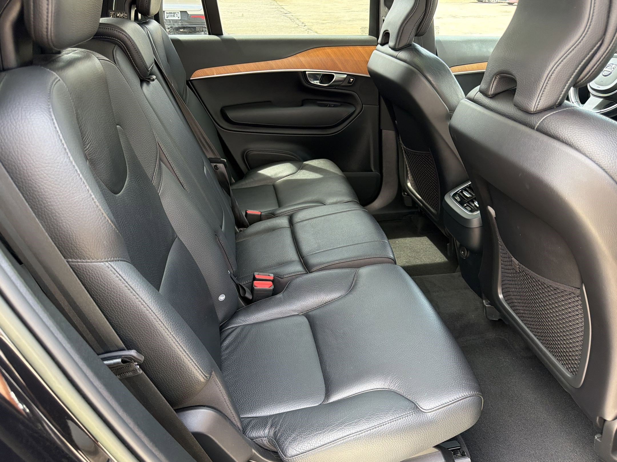 Used 2022 Volvo XC90 T5 Momentum w/ Climate Package FWD image 29