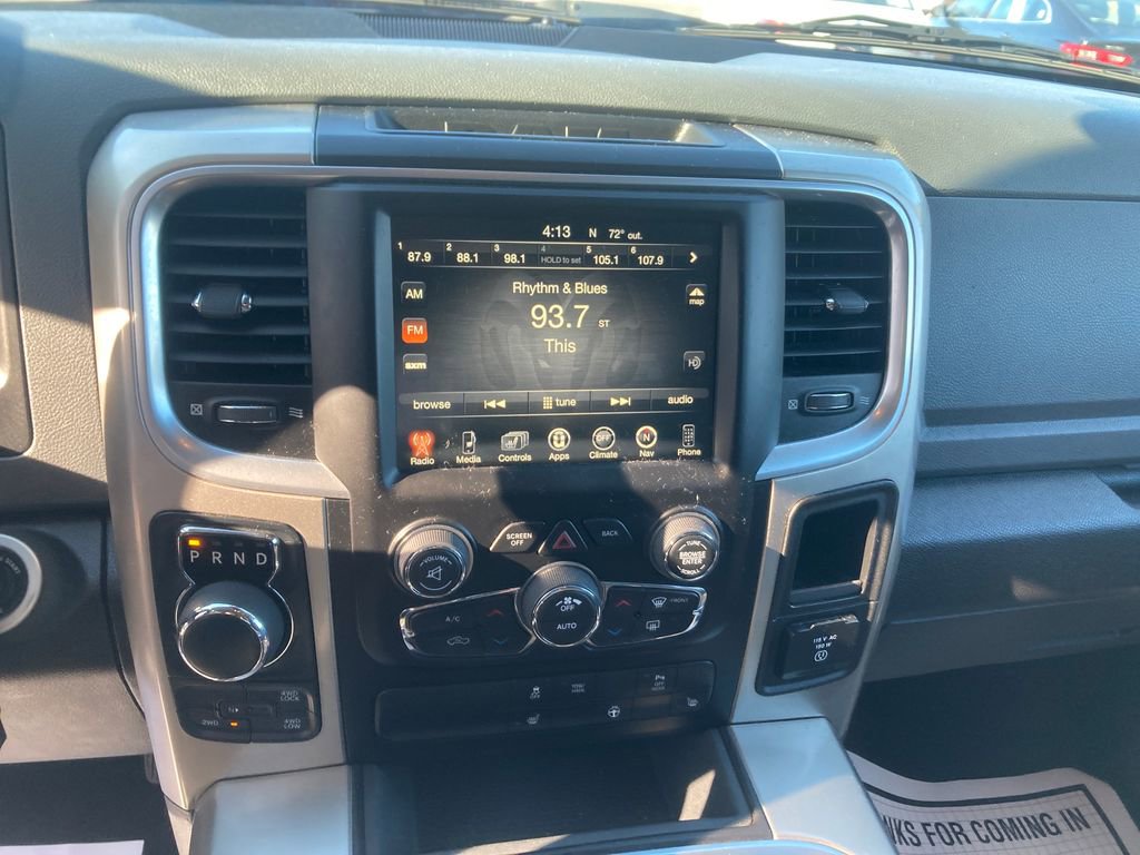 Used 2017 RAM 1500 Classic SLT w/ SLT Plus D￩cor Group AWD/4WD image 22