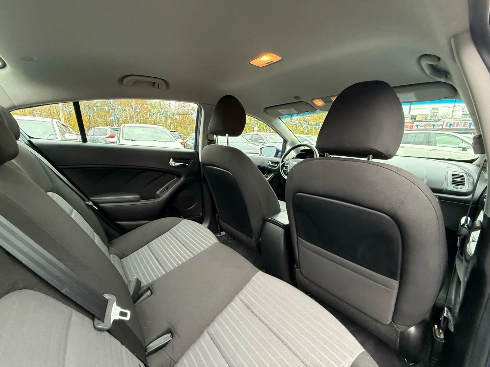 Used 2018 Kia Forte S FWD image 40