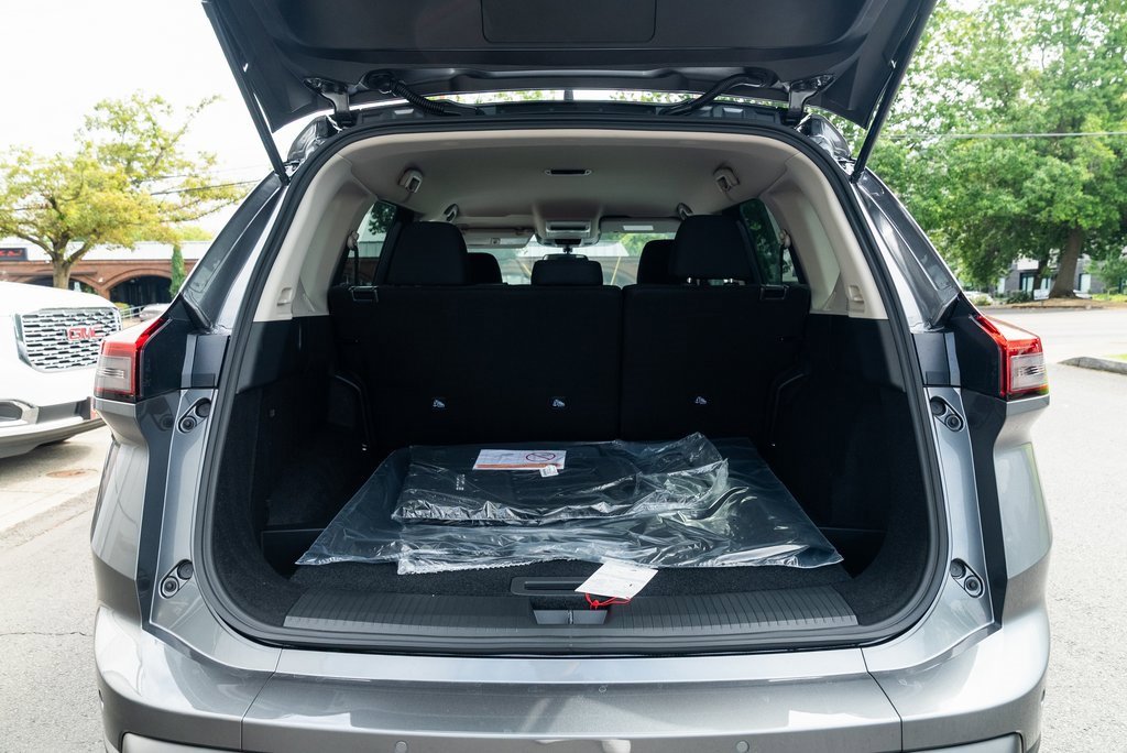 New 2026 Nissan Rogue S image 7