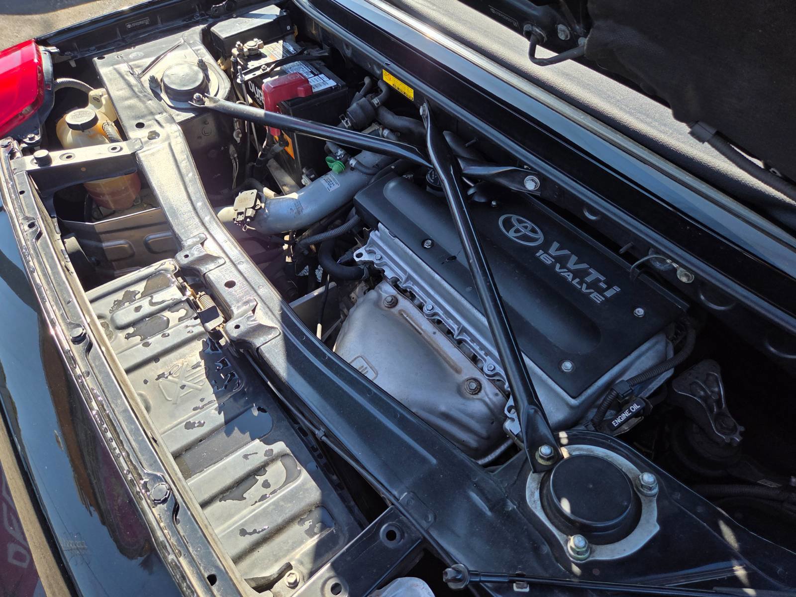 Used 2005 Toyota MR2 image 19