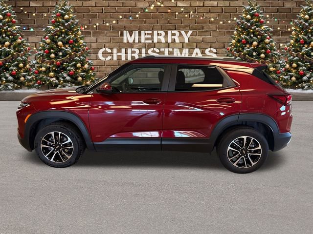 Used 2025 Chevrolet TrailBlazer LT image 2