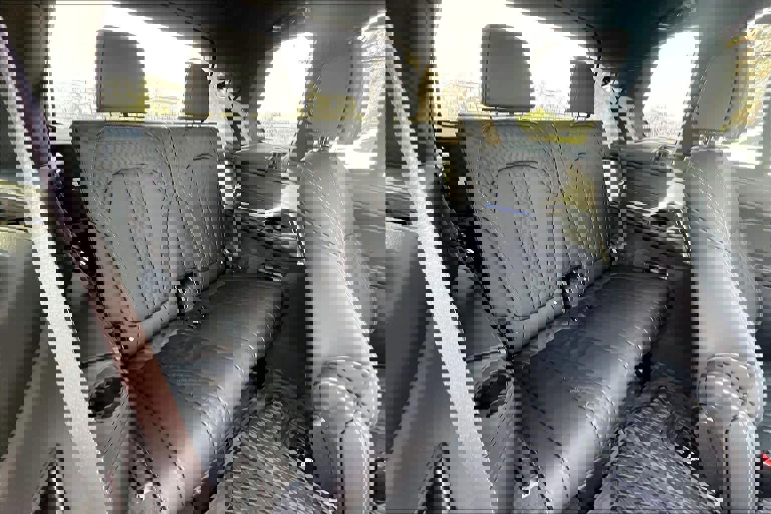 Used 2025 BMW X7 M60i image 30