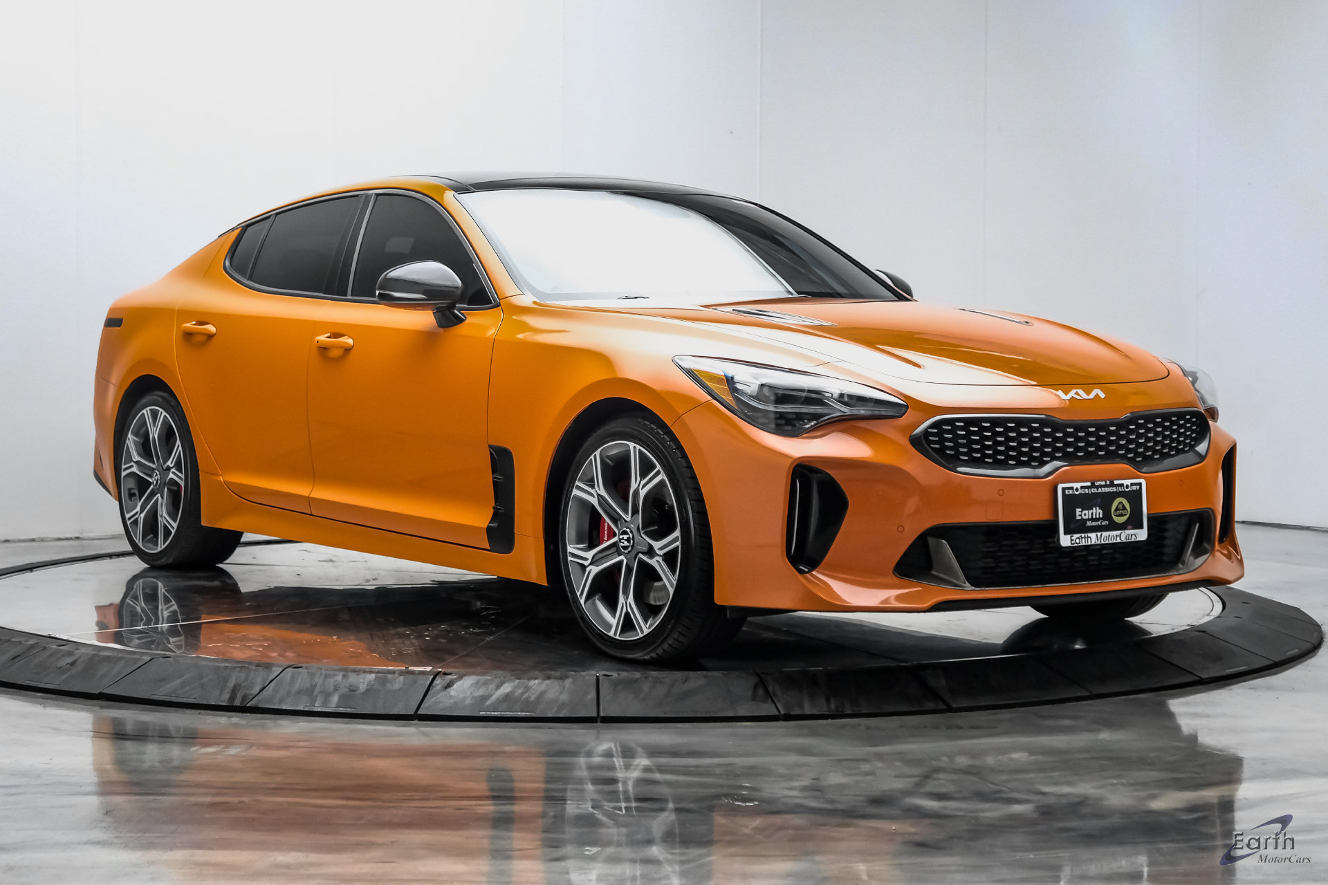 Used 2019 Kia Stinger GTS RWD image 23
