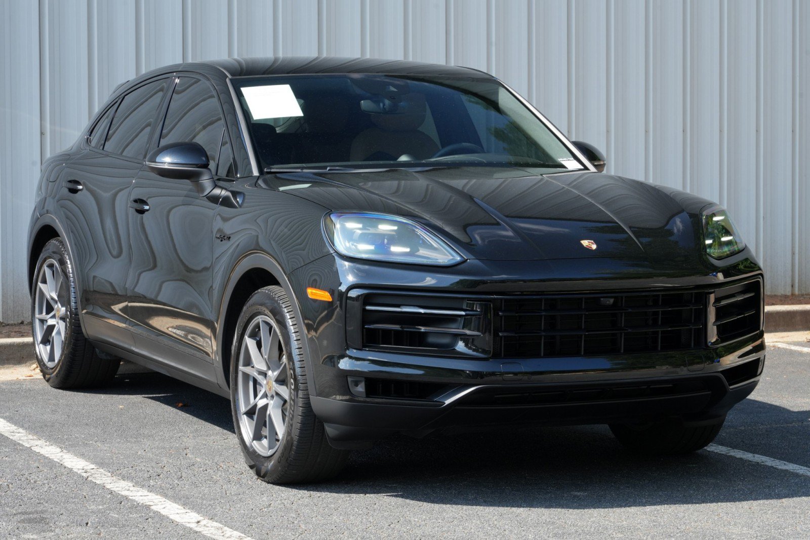 Used 2024 Porsche Cayenne Coupe AWD/4WD image 59