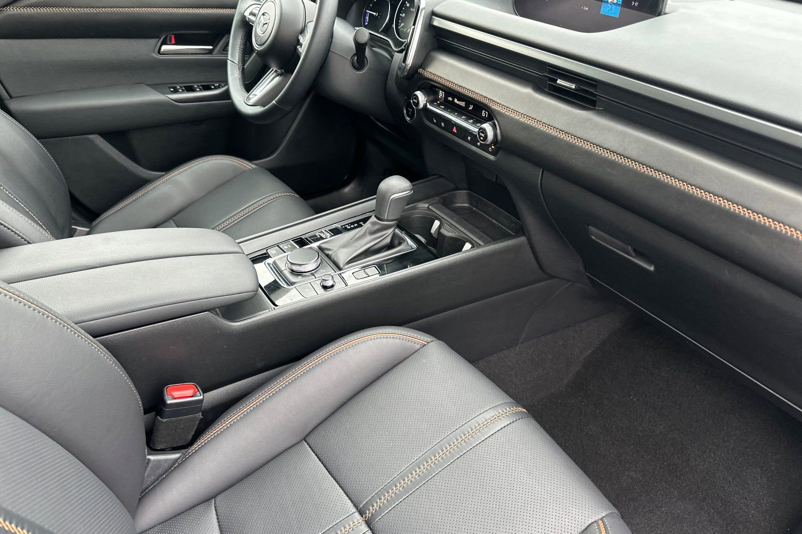 Certified 2025 MAZDA CX-50 2.5 Hybrid w/ Weather Package image 16