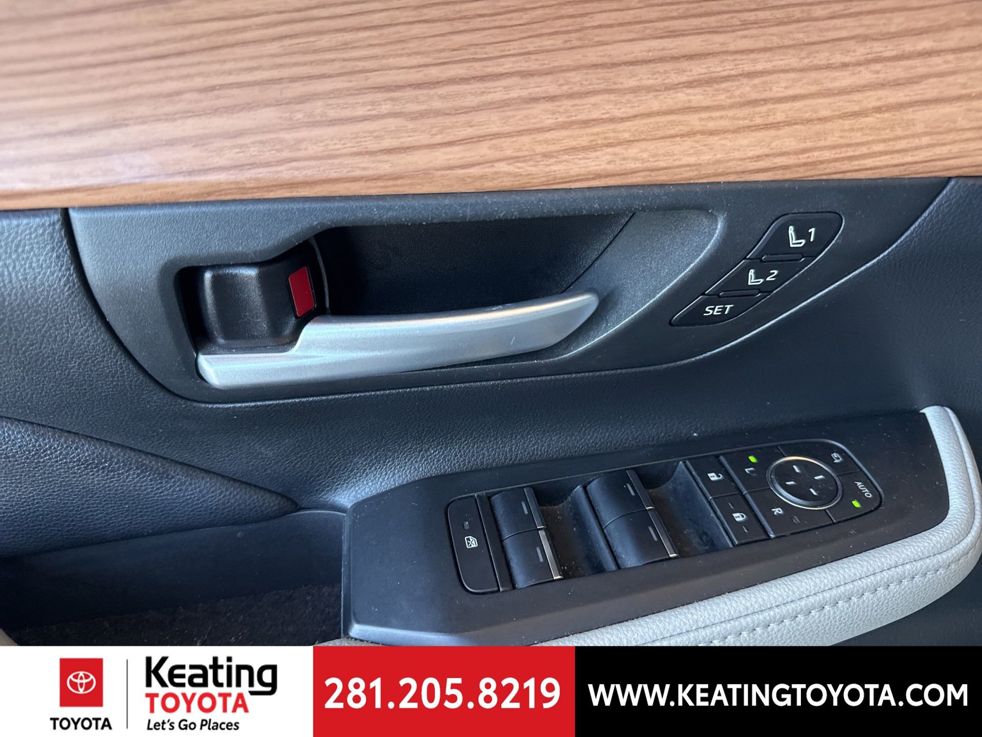 Used 2024 Toyota Grand Highlander Limited image 11