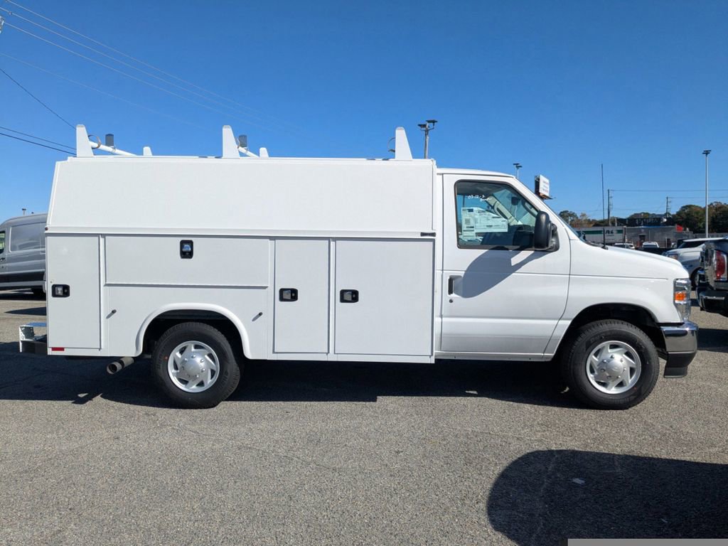 New 2026 Ford E-350 and Econoline 350 Super Duty w/ Power Equipment Group image 3