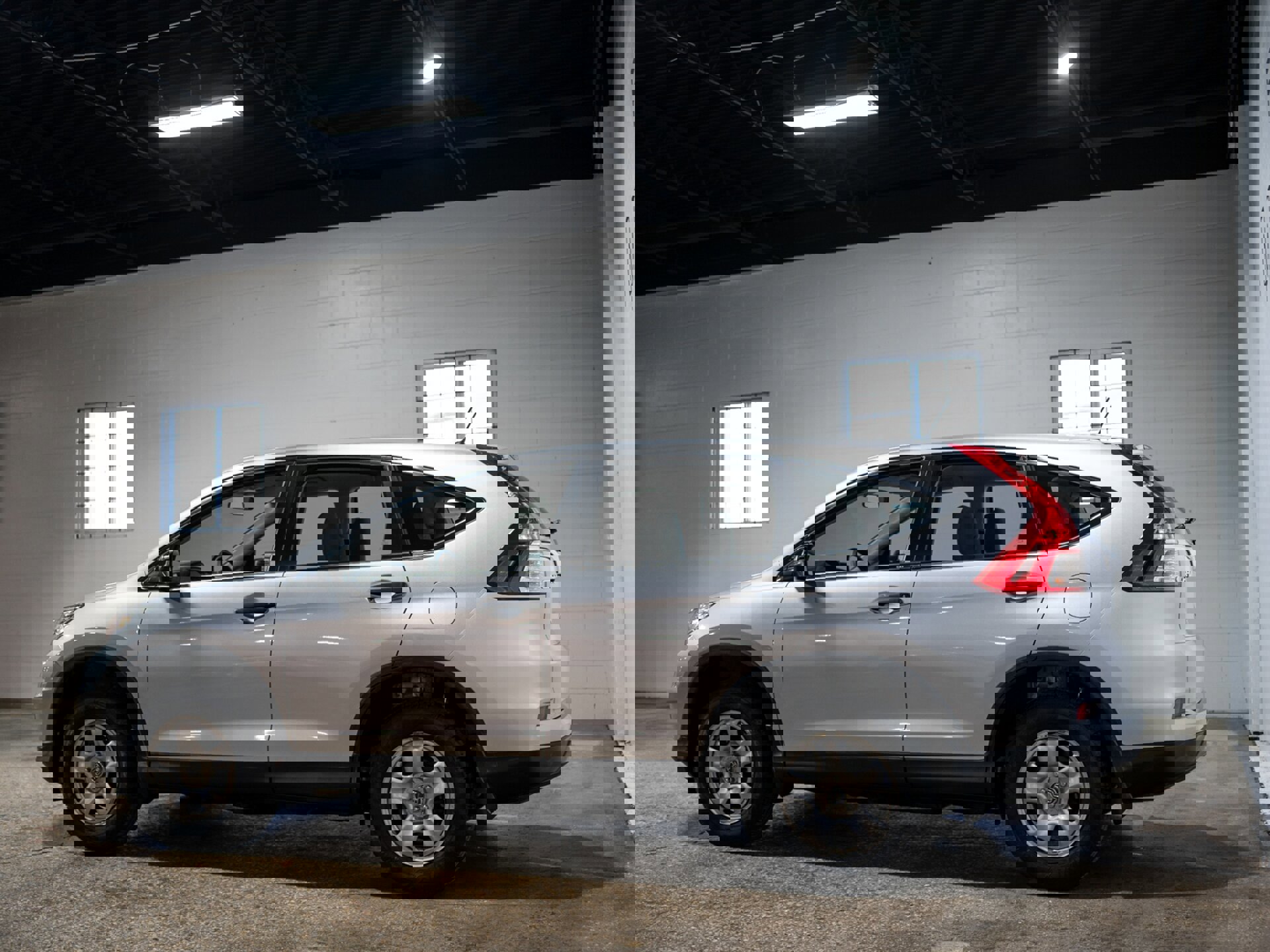 Used 2016 Honda CR-V LX image 5