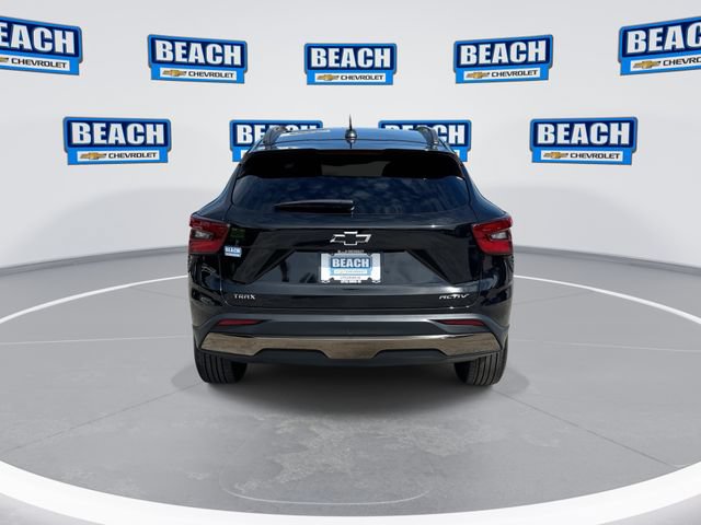 Used 2025 Chevrolet Trax ACTIV w/ Sunroof Package FWD image 7