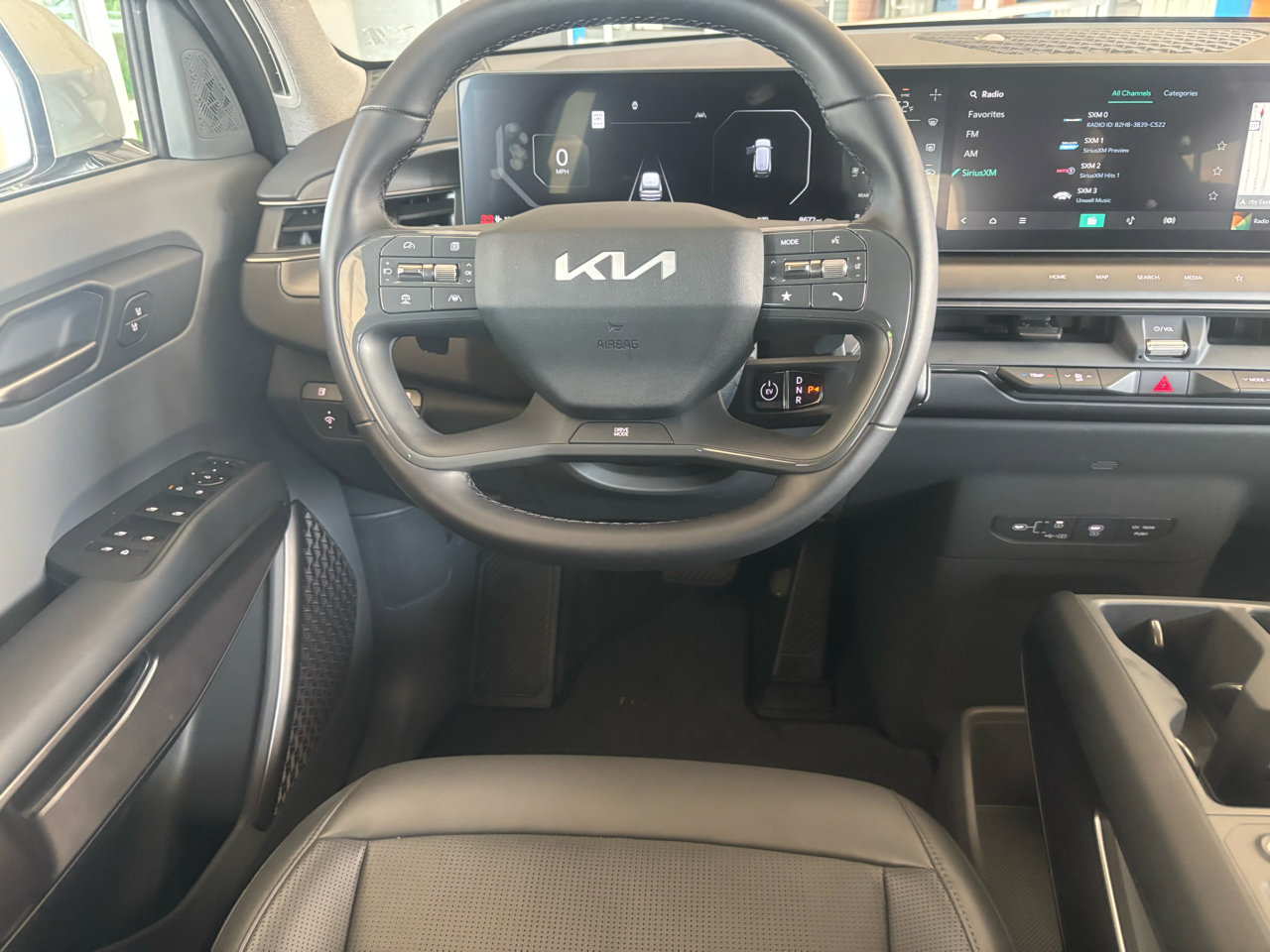 Used 2024 Kia EV9 Light Long Range image 11