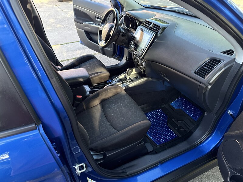 Used 2020 Mitsubishi Outlander Sport Black Edition AWD/4WD image 19