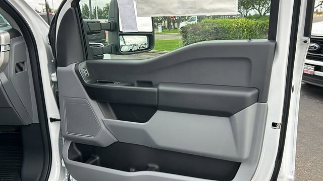 New 2026 Ford F550 4x4 SuperCab Super Duty image 20
