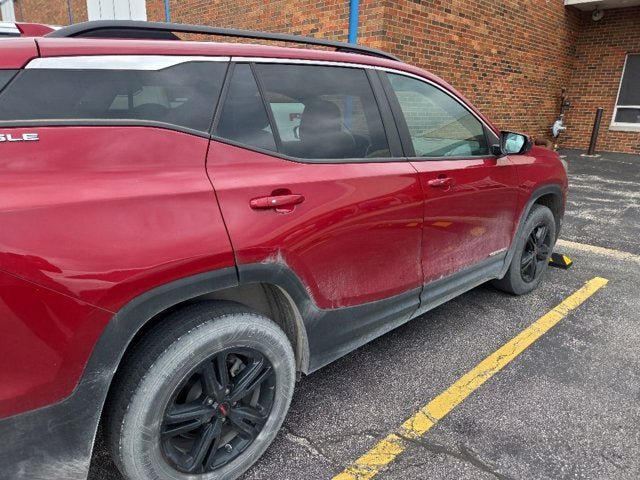 Used 2021 GMC Terrain SLE w/ Driver Convenience Package AWD/4WD image 3