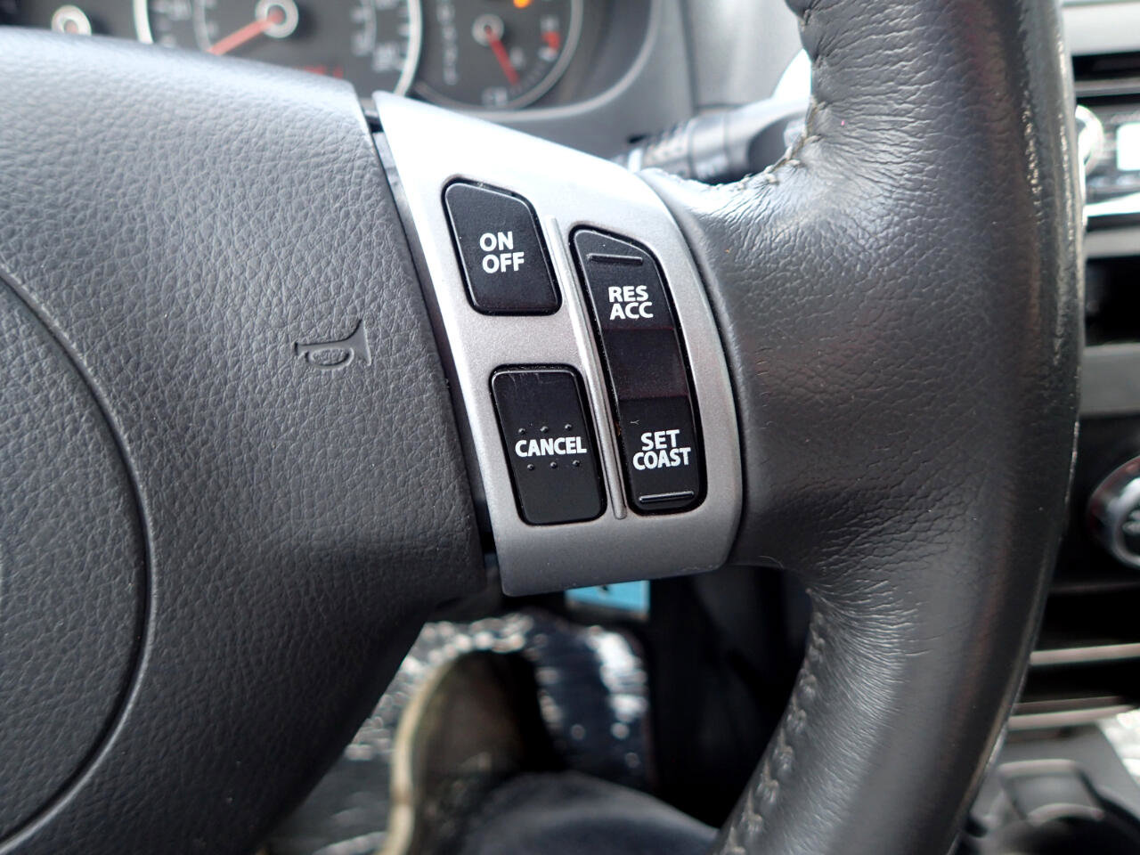 Used 2008 Suzuki SX4 AWD Hatchback image 16