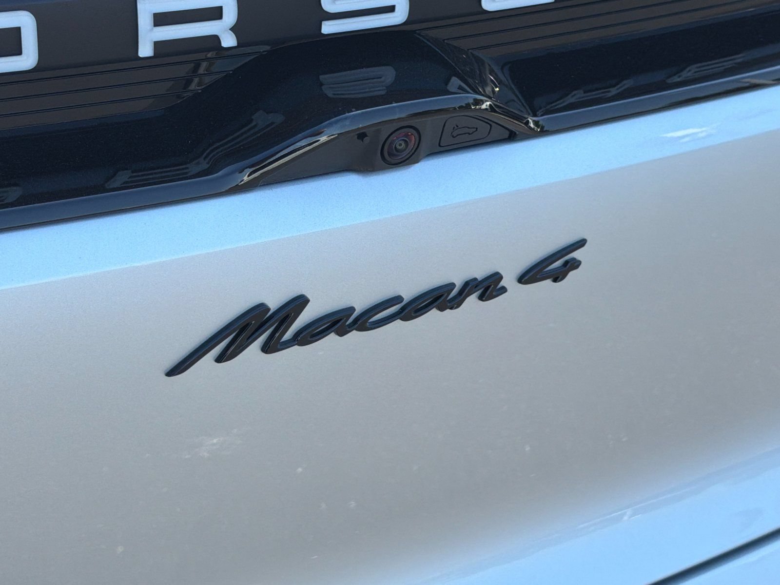 New 2026 Porsche Macan 4 Electric AWD/4WD image 25