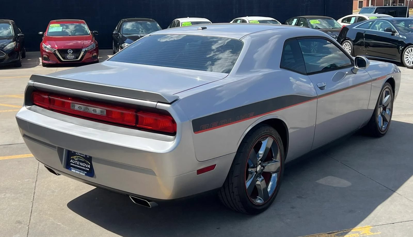 Used 2014 Dodge Challenger R/T w/ R/T Redline Group RWD image 9