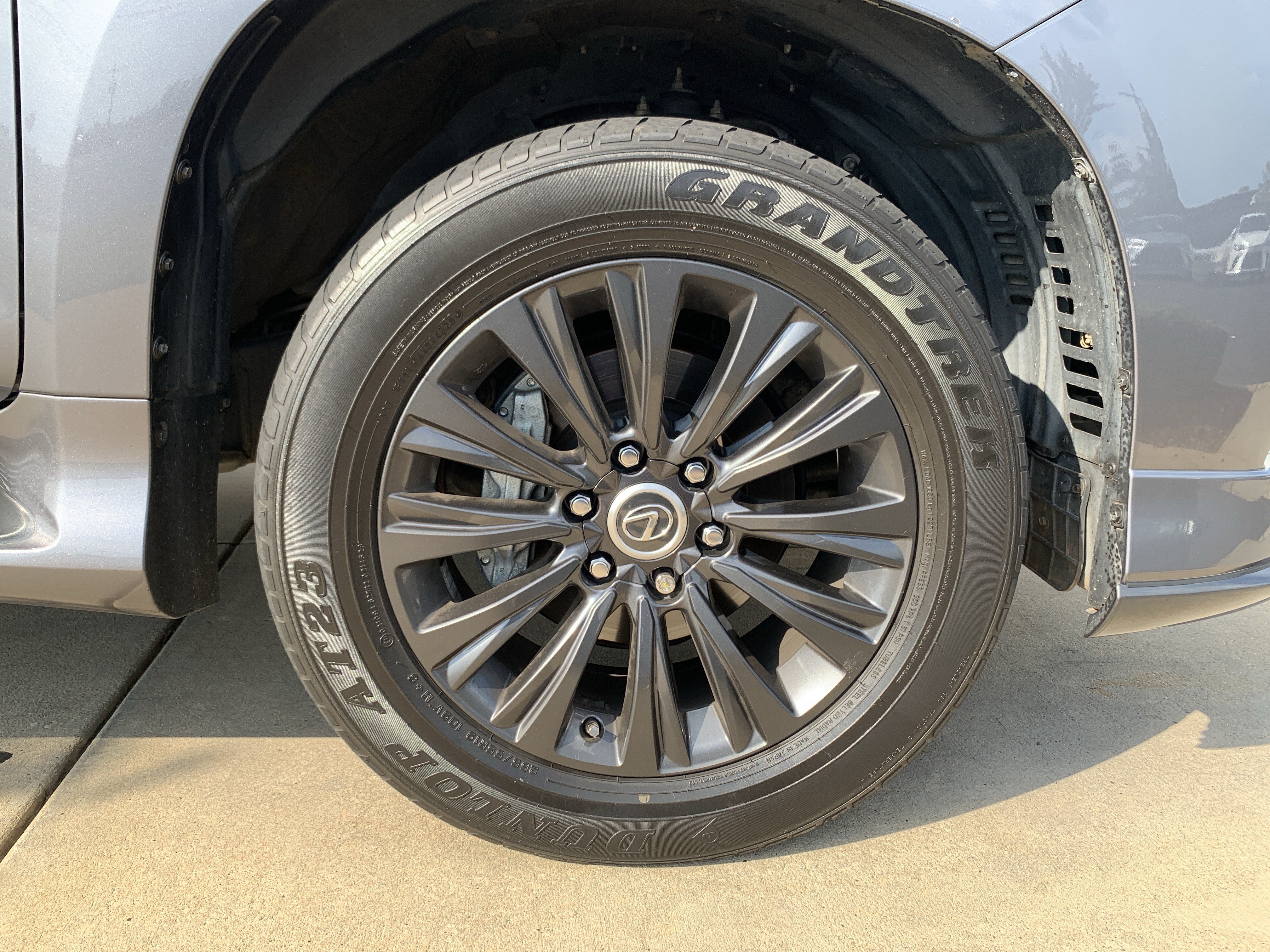 Used 2021 Lexus GX 460 Premium w/ Accessory Package AWD/4WD image 13