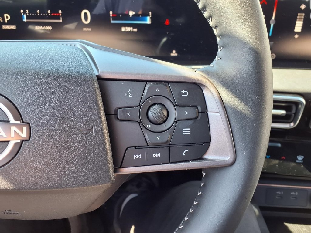 Used 2026 Nissan Sentra SV w/ SV Convenience Package FWD image 15