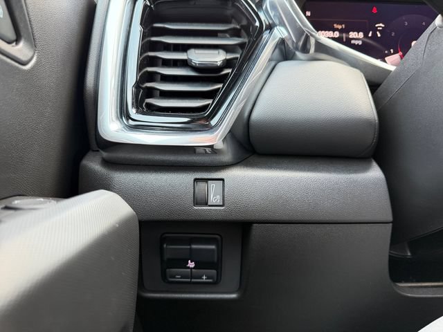 Used 2024 GMC Canyon Elevation w/ Elevation Premium Package AWD/4WD image 30