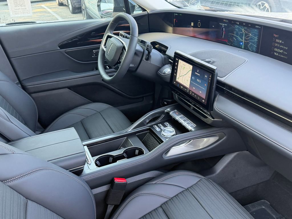 New 2026 Lincoln Nautilus Reserve w/ Jet Appearance Package AWD/4WD image 11