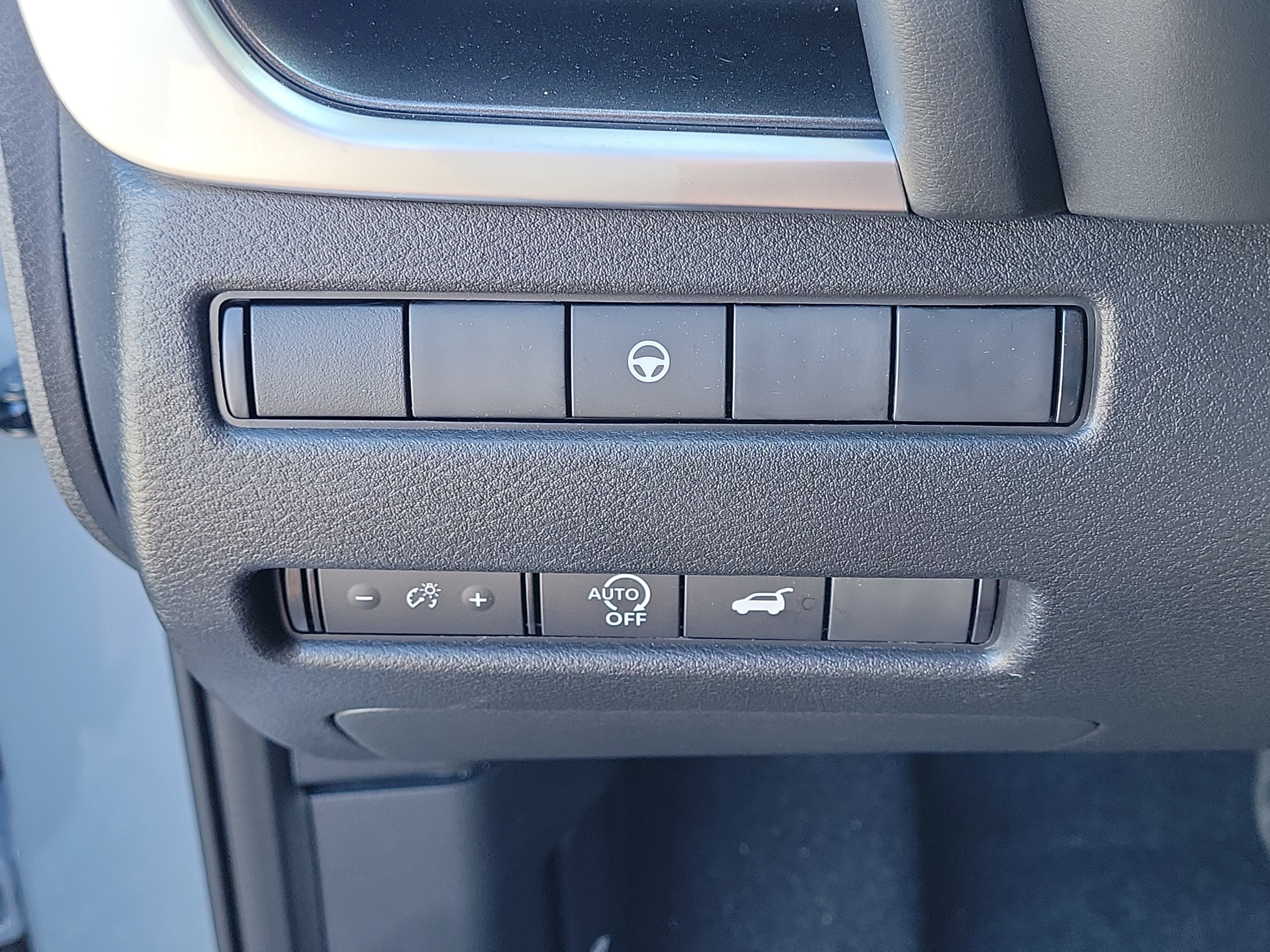 Certified 2026 Nissan Rogue Dark Armor FWD image 24