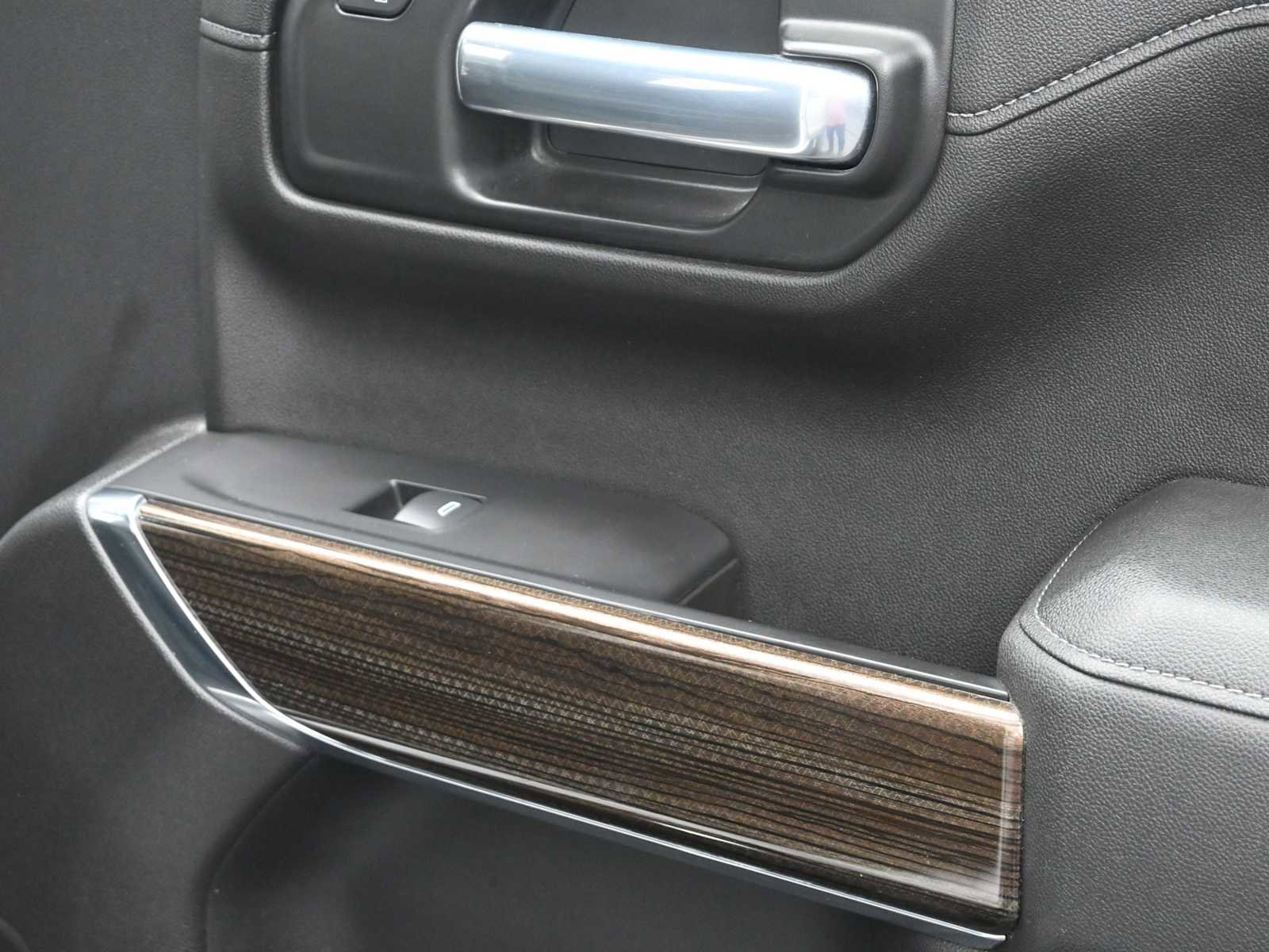 Used 2021 Chevrolet Silverado 1500 LT w/ Bed Protection Package AWD/4WD image 11