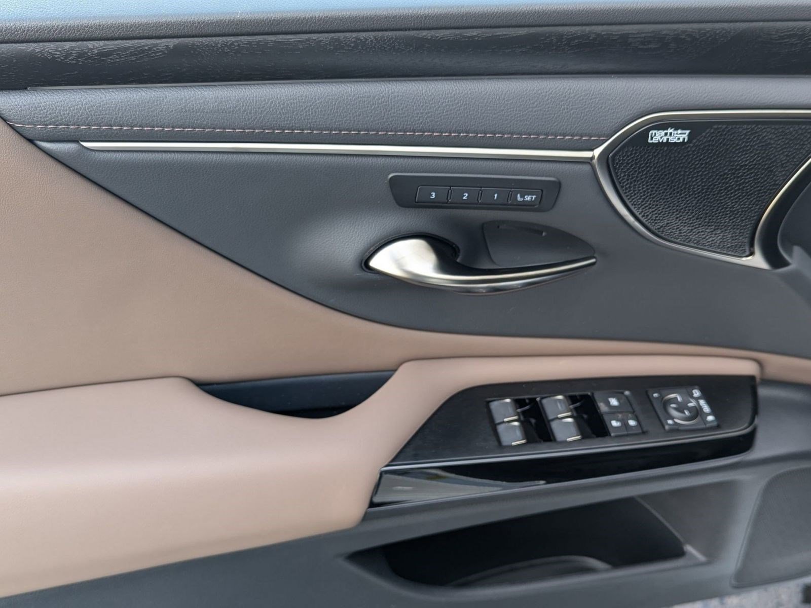 New 2025 Lexus ES 350 ES 350 Luxury image 12