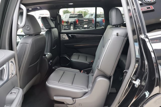 New 2026 Buick Enclave Avenir image 14