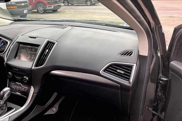 Used 2015 Ford Edge SEL w/ Equipment Group 201A FWD image 16