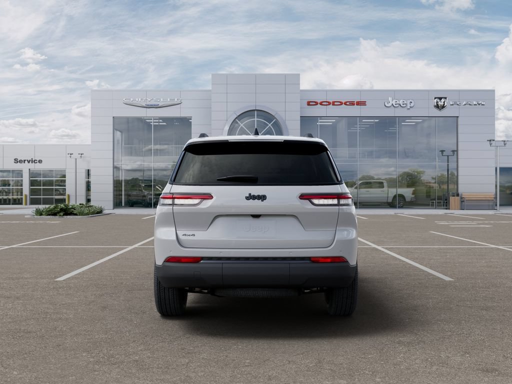 New 2025 Jeep Grand Cherokee L Altitude AWD/4WD image 8