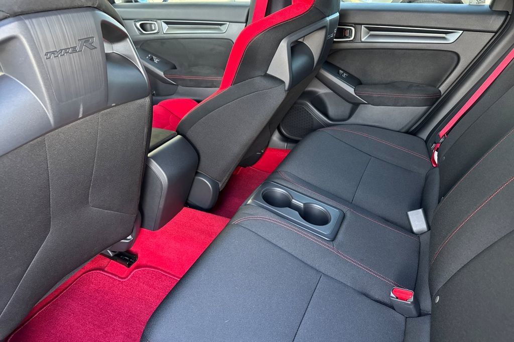 Used 2025 Honda Civic Type R image 11