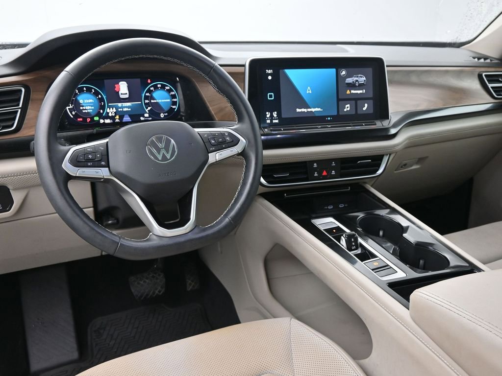 Used 2024 Volkswagen Atlas SE w/ Panoramic Sunroof Package image 29