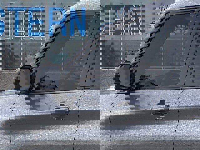 New 2023 Ford Explorer XLT w/ Equipment Group 202A image 43