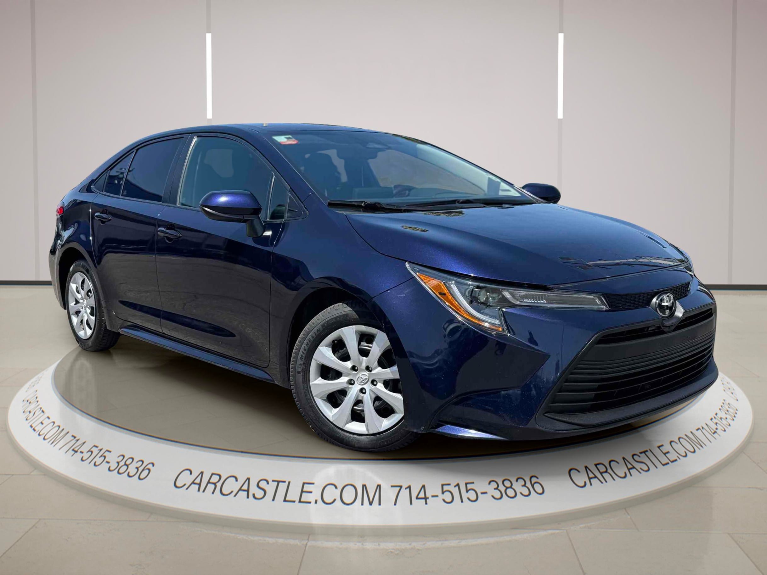 Used 2023 Toyota Corolla LE FWD image 3
