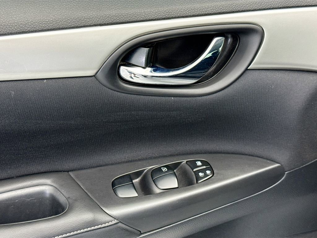 Used 2017 Nissan Sentra S FWD image 20