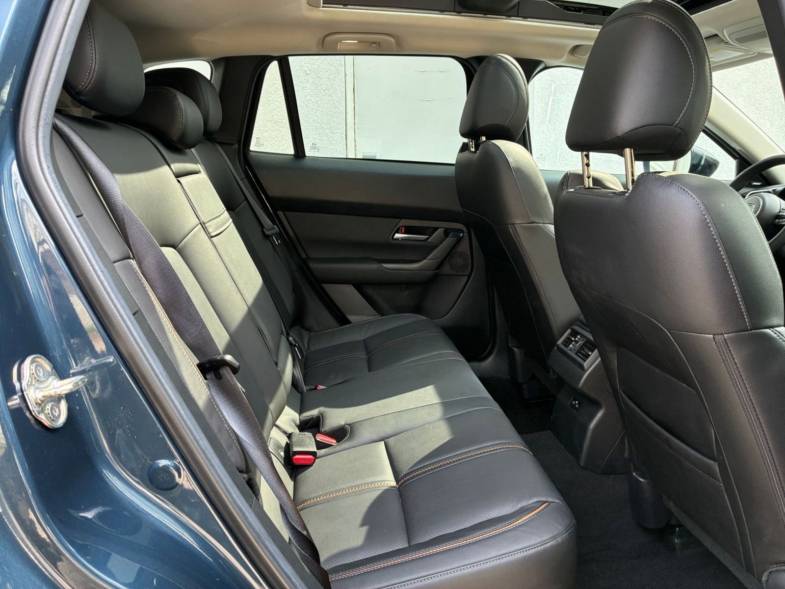 Used 2025 MAZDA CX-50 AWD 2.5 S w/ Premium Plus Pkg image 42