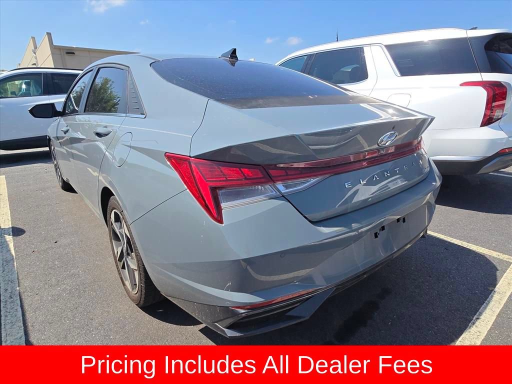 Used 2022 Hyundai Elantra Limited FWD image 8