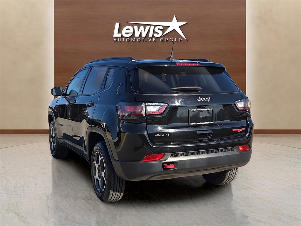 Used 2022 Jeep Compass Trailhawk w/ Trailhawk Elite Group image 3