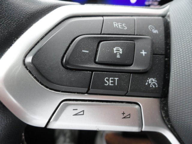 Used 2022 Volkswagen Tiguan SE AWD/4WD image 20